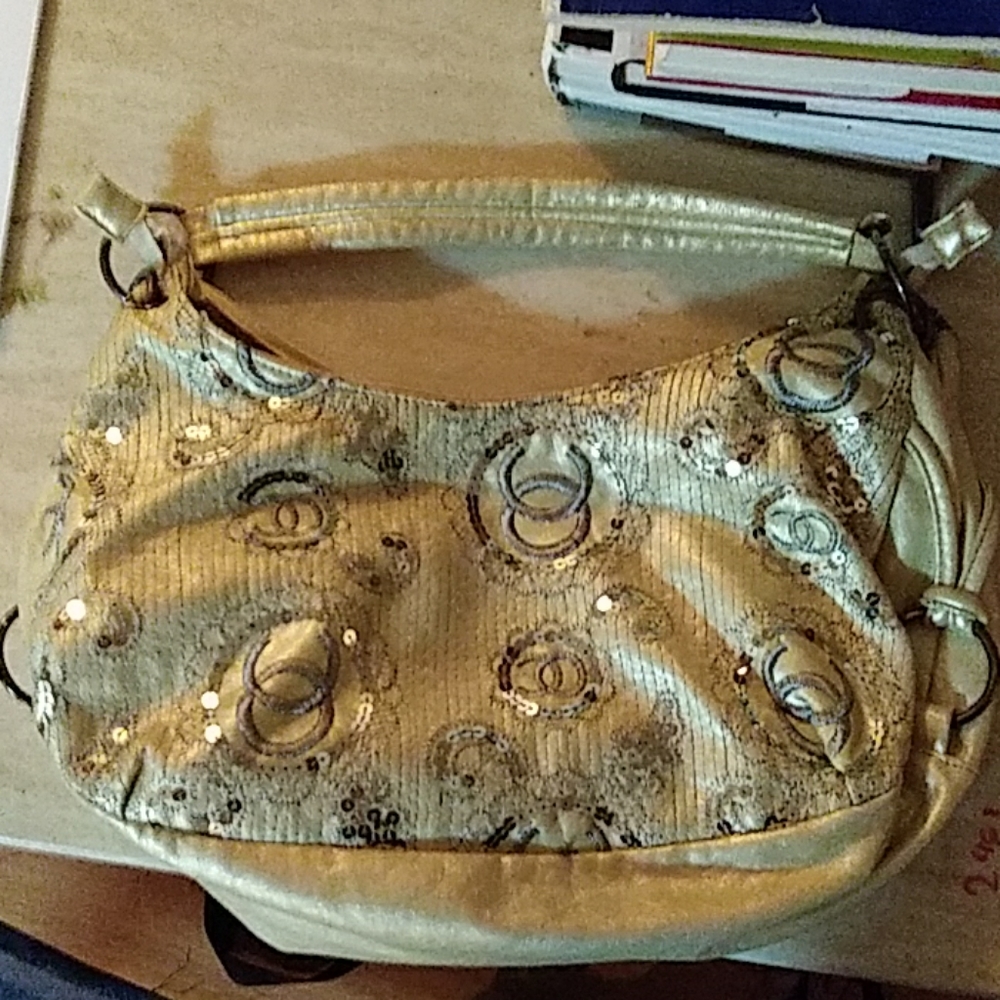 Gold purse with sequin